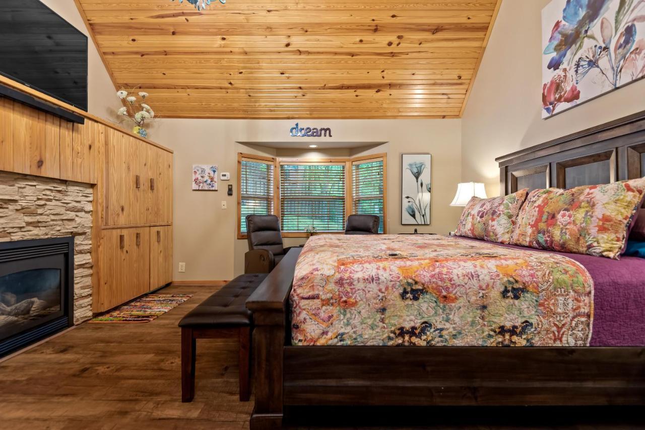 The Woods Cabins ยูเรกาสปริงส์ ภายนอก รูปภาพ