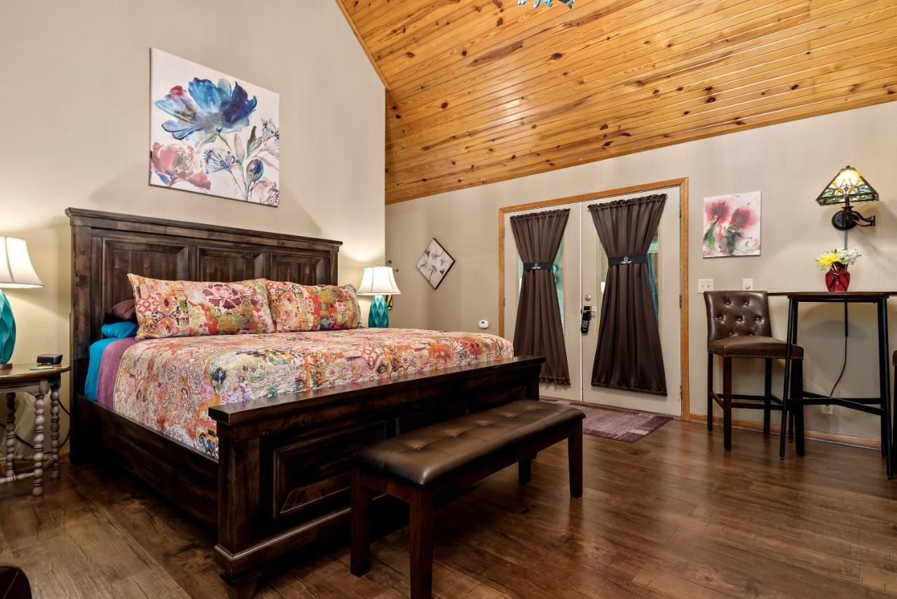 The Woods Cabins ยูเรกาสปริงส์ ภายนอก รูปภาพ