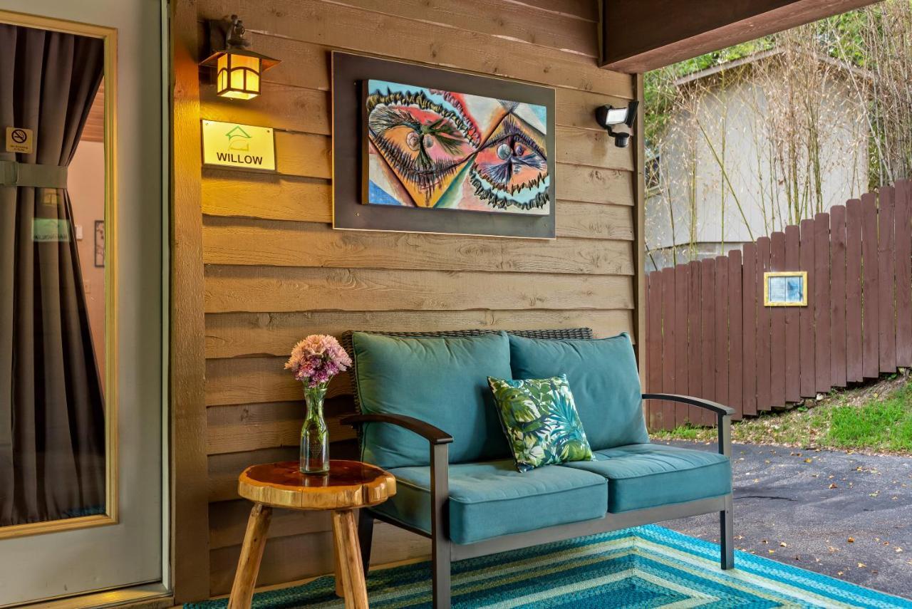 The Woods Cabins ยูเรกาสปริงส์ ภายนอก รูปภาพ